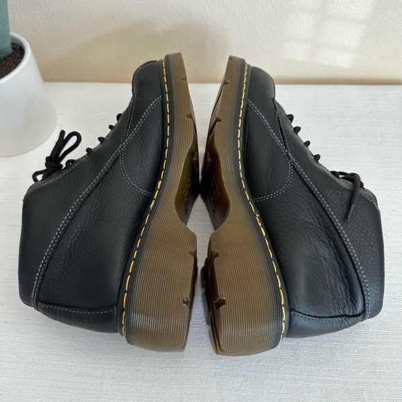 New Dr. Martens Vintage Black Leather Floral Embossed Platform Boots Womens 10 - Picture 8 of 13